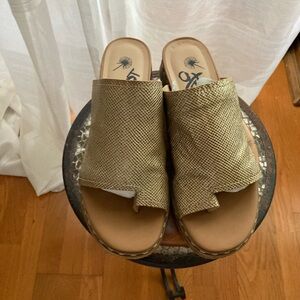 Gold Textured Leather Women's Slide Sandals 9